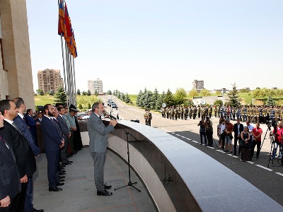 Վաղը հայոց բանակն այլեւս չի լինելու այնպիսին, ինչպիսին էր երեկ. Փաշինյան (ֆոտո)