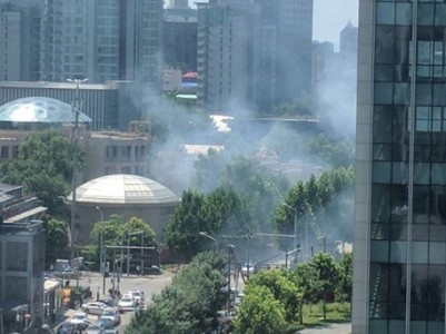 Explosion near US Embassy in Beijing