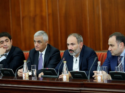 Էդ մարդկանց խելքները չի հասե՞լ, որ ստորագրել են, կներեք, չեմ հավատում. Փաշինյանը՝ էներգետիկ ոլորտի մասին