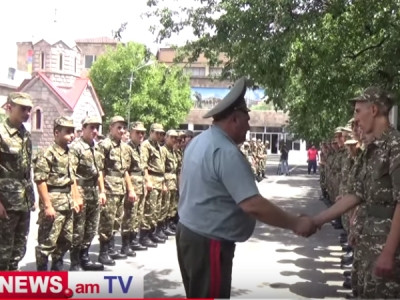 Չվարանե΄ք երբեք ձեզ վստահված զենքը կիրառել թշնամու դեմ. «Ես եմ» ծրագրով զինակոչիկները մեկնեցին ծառայության