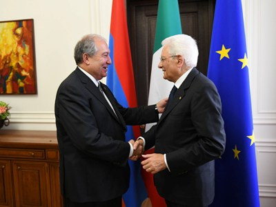 «Մեծ խաչի ասպետ». Արմեն Սարգսյանը պարգեւատրվել է Իտալիայի բարձրագույն պարգեւով (ֆոտո)