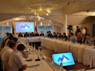 Ուժգորոդում քննարկել են հայկական եկեղեցի կառուցելու հարցը