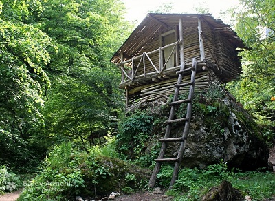 «Լաստիվերում» արշավախմբից մեկը կորել է