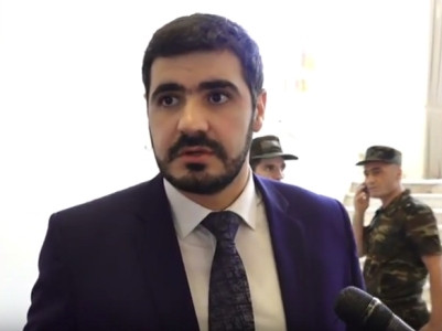 Կառավարությունը լրագրողներին արգելեց բարձրանալ նիստերի դահլիճ