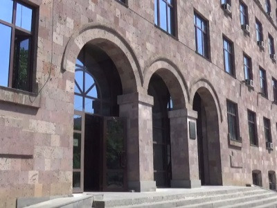 Appellate court resumes considering appeal to commute decision on remanding Armenia 2nd President in custody