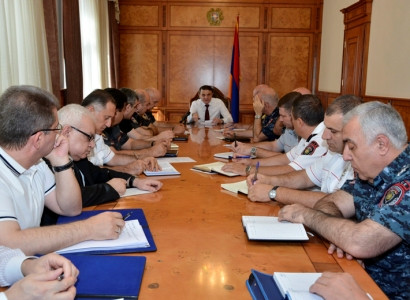 Խորհրդակցություն ոստիկանությունում. անդրադարձ է եղել առաջիկա ՏԻՄ ընտրություններին ոստիկանության աշխատանքին (ֆոտո)