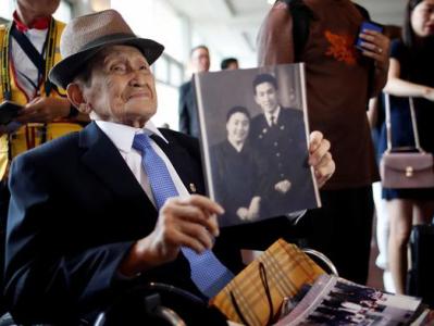 Korean families divided by war to meet in North Korea