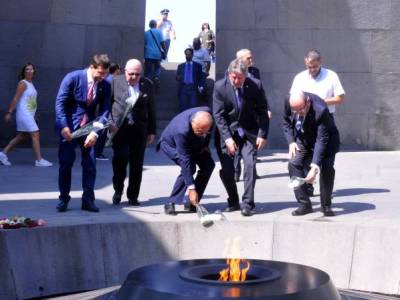 Հայ ազգի ողբերգությունը երբեք կասկածի տակ չի դրվել. Իսրայելի ԱԳ փոխնախարարն այցելել է Ծիծեռնակաբերդի հուշահամալիր