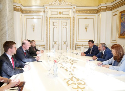 Վարչապետն ընդունել է Եվրոպական խորհրդարանի պատգամավոր Մարտին Զոնեբորնին