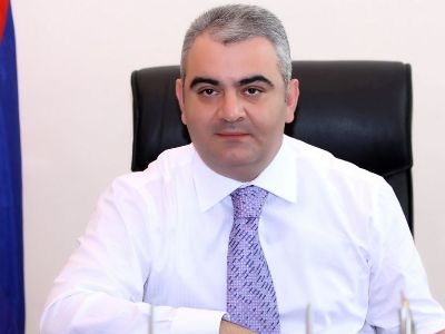 «Ժամանակ». ԲՀԿ-ի «տասովշիկը». Գալուստ Սահակյանի որդին լծվել է ԲՀԿ-ի համար ձայներ ապահովելու գործին