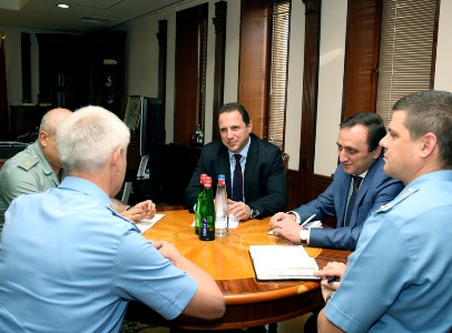 David Tonoyan receives Chief of Russian Border Guard Department in Armenia