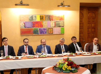 Nikol Pashinyan discusses measures for improving business environment with major entrepreneurs