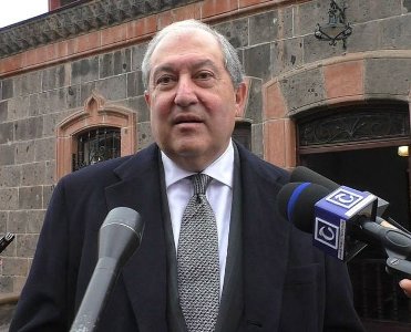 «Ժողովուրդ». Ինչո՞ւ է Արմեն Սարգսյանը Գյումրիում հրաժարվել մարզպետի ու քաղաքապետի հյուրասիրությունից