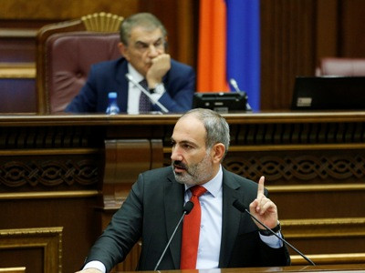 Միկրոբիզեսով զբաղվողները ոչ մի հարկ չեն վճարի, իսկ անհատ տաքսիստները կարող են աշխատել առանց լիցենզիայի. Փաշինյան