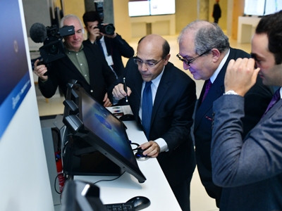 Armenia President in Paris, discusses cooperation program with Dassault Systèmes company