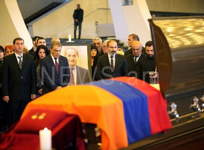 Յուրի Վարդանյանին հուղարկավորեցին Կոմիտասի անվան պանթեոնում (ֆոտոռեպորտաժ)
