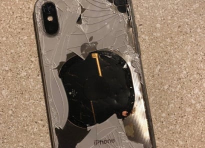 iPhone X-ն այրվել է iOS 12.1 թարմացման ընթացքում