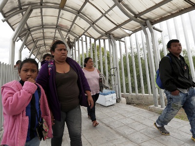 US judge suspends Trump’s decree on banning migrants from claiming asylum