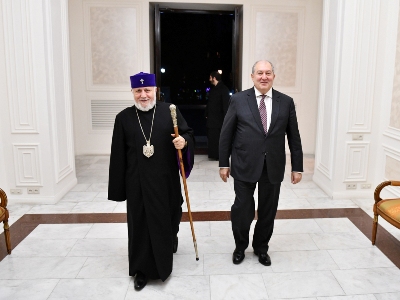 Armenia president and Catholicos discuss relations between government and church