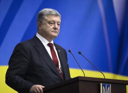Poroshenko proposes 30-day period for martial law in Ukraine