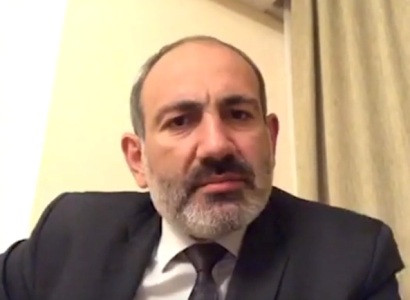 Никол Пашинян заступился за Сасуна Микаеляна: Занимайтесь своими делами и не пытайтесь совать свои носы в политику