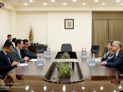 Ambassador to mayor: Lebanese youth are coming to Yerevan increasingly often