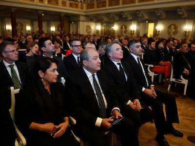 ՀՀ նախագահը Բեռլինում ներկա է գտնվել Հայաստանի ֆիլհարմոնիկ նվագախմբի համերգին՝ նվիրված Արամ Խաչատրյանի 115-ամյակին