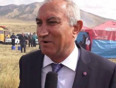 «Հրապարակ». ՀՀԿ-ի «ֆանատ» նախկին մարզպետը «զգայացունց» ելույթ է ունեցել ՀՀԿ-ում. իսկ ինչո՞ւ է լքել պայքարը