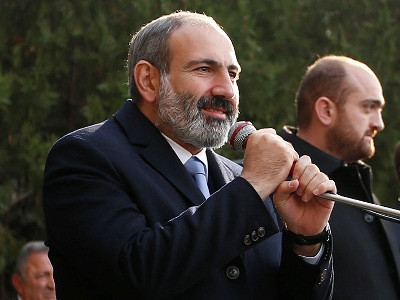 Իրենց պատկերացրած վարչապետը էդպիսին է. ռիչագը քաշես, բերանը բացի, 50 տոկոսը դնես մեջը, բերանը փակի. Փաշինյան