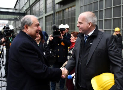 Armenian President visits Siemens office in Berlin