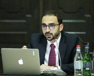 «Հրապարակ». Ավինյանը համագործակցում է ՀՀԿ-ի «տասովչիկների» հետ. լուսանկարները հայտնվել են համացանցում