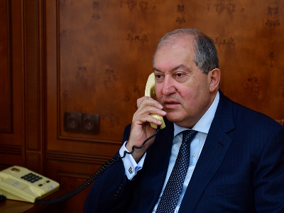 Armenian president holds phone talk with Georgia's newly elected president