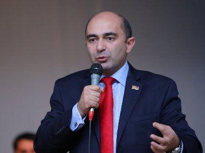 Պատգամավոր Արամ Հարությունյանի եւ ՀՀԿ-ի հետ կապված իրավիճակը միանգամայն սպասելի էր. «Լուսավոր Հայաստան»