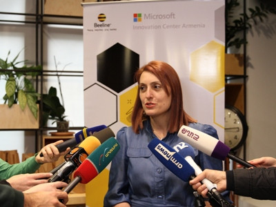 Պրոդուկտի մշակման ճամբարի թիմերը ժյուրիին ներկայացրին իրենց մշակումները