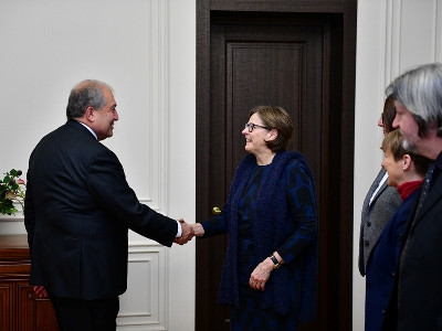 Armenia president receives delegation of EU observers