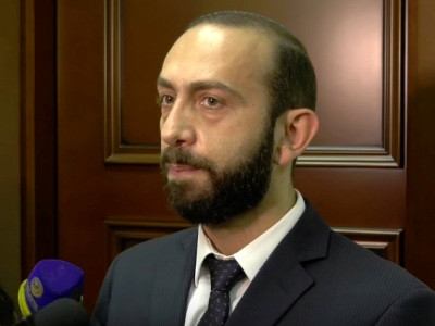 Ararat Mirzoyan votes for new Armenia