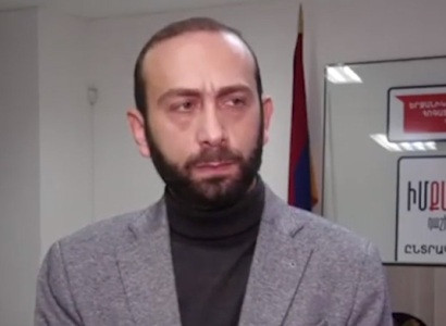 Երկու տարբերակն էլ շատ հանգամանալից կերպով քննարկվում է թիմի ներսում. Արարատ Միրզոյանն իր ապագայի մասին