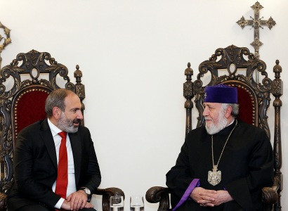Armenia's acting PM Pashinyan meets Catholicos Karekin II