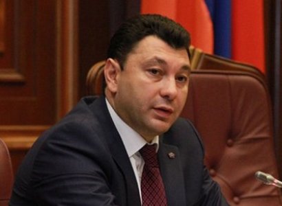 Ի՞նչ նախիջեւանյան օպերացիա, ի՞նչ 11000 հեկտար, ի՞նչ փոխըմբռնում, էս ի՞նչ հաշիվ ա. Շարմազանով