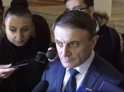 Դա իր երեւակայությունն է, չկա նման բան. Օսիպյանը՝ Յուրի Տեփանոսյանի հոր հայտարարությունների մասին