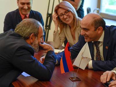 «Հրապարակ». «Իմ քայլը» դաշինքն արդեն որոշել է, թե ԱԺ որ հանձնաժողովներն է վերցնում