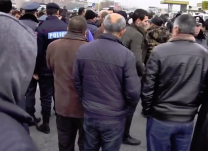 Protesters: There is no place for Manvel’s junta in Holy Etchmiadzin