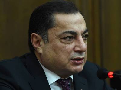 «Հրապարակ». Ուրբաթ ՀՀԿ նախկին խմբակցությունն իր վերջին քեֆն է արել. «Տխո՞ւր էիք, թե՞ ուրախ»
