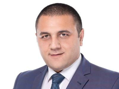 Շիրակի մարզպետը հնարավոր է հրաժարական տա. Մարզպետը չի հերքում