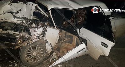 Սյունիքում «ՎԱԶ-2107»-ը մխրճվել է բեռնատարի մեջ. պայմանագրային զինծառայողը տեղում մահացել է, կան վիրավորներ (ֆոտո)