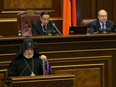Արտաքին լրջագույն մարտահրավերների պայմաններում ներքին կյանքում պիտի ունենանք հնարավորինս քիչ խնդիրներ. Գարեգին Բ