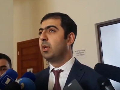 Адвокаты экс-президента Армении Роберта Кочаряна представили суду более полутора десятков видеозаписей