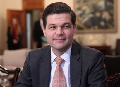 Top U.S. diplomat for Europe resigns