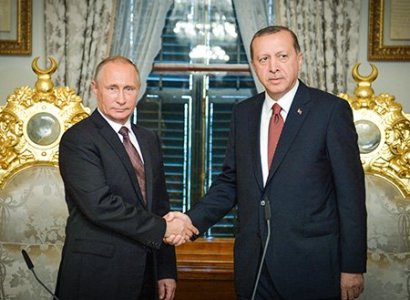 Putin meets Erdogan in Moscow