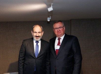 PM continues his meetings on the margins of Davos Economic Forum